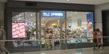 متجر مؤقت لـ Call It Spring وسط مدينة مونتريال هذا الأسبوع