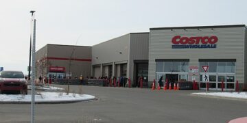 سكان كيبيك يلجأون إلى Costco و Maxi بهدف التوفير مع ارتفاع التكاليف