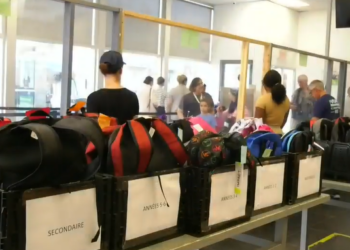 Opération Sac à dos برنامج يساعد العائلات على تحمّل زيادة تكاليف العودة إلى المدرسة