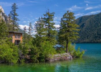 جزيرة خاصة للبيع بسعر أقل من سعر منزل