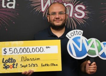 “نسيم فتوح ” يربح 50 مليون دولار في اليانصيب