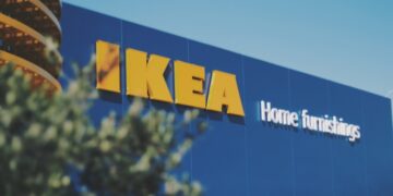 6 متاجر كندية تُقدّم خصومات كبيرة من خلال التفاوض وشراء العناصر المستعملة