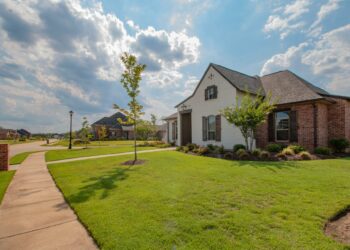 انخفاض مبيعات المنازل في كندا بنسبة 4٪ بالتزامن مع تباطؤ السوق