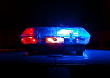 إصابة طيار بجروح طفيفة إثر تحطم طائرة صغيرة في مونتريال