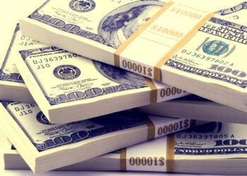 انخفاض متوسط دخل الأسرة في ديترويت