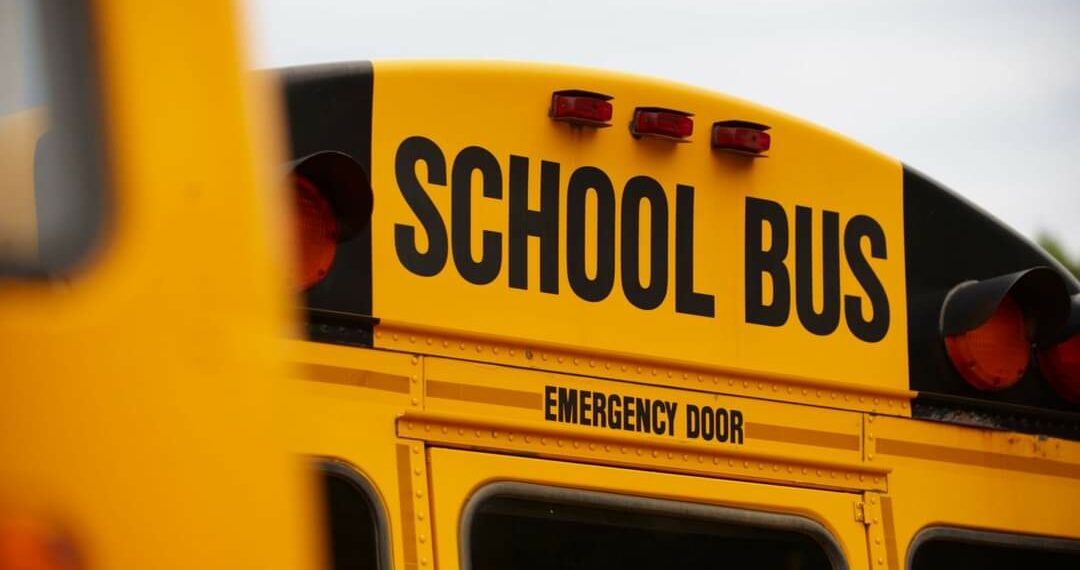 إليك القوانين المتعلقة بسلامة النقل المدرسي في ميشيغان وأهم إرشادات السلامة