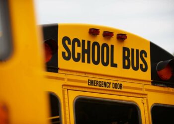 إليك القوانين المتعلقة بسلامة النقل المدرسي في ميشيغان وأهم إرشادات السلامة