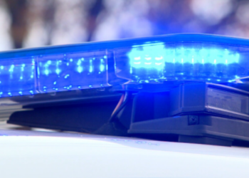 إصابة شاب  بجروح في الوجه بعد أن أطلق النار على نفسه بطريق الخطأ في Canton