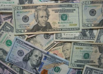 تفاصيل الاقتراح الجديد الذي يتضمن رفع الحد الأدنى للأجور في ميشيغان