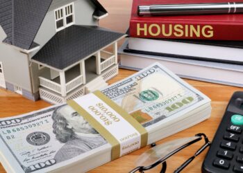 ارتفاع الإيجارات ومعدلات الرهن العقاري يضغط على جيل الشباب في الولايات المتحدة