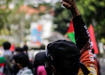 الآلاف يتجمعون في مسيرات مؤيدة لفلسطين في وسط مدينة مونتريال