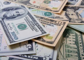 أفضل وأسوأ 5 شهادات علمية من ناحية الدخل في أمريكا