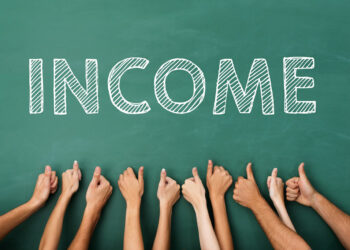 دخل السكان في مترو ديترويت ينخفض بشكل كبير مقارنةً بمتوسط الدخل الوطني