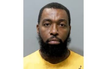 الإدعاء العام يوجه الإتهام إلى مدرب كرة السلة في مدارس Farmington بعد اعتدائه جنسياً على قاصرين