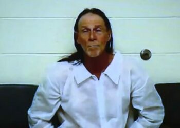 الحكم على رجل بالسجن لمهاجمته صديقته السابقة بقنبلة حارقة في Redford