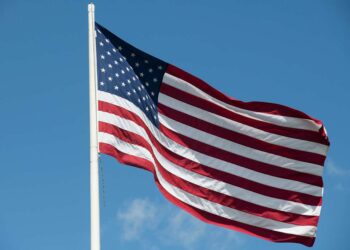 الناخبون العرب في أمريكا يحذرون من أن موقف بايدن تجاه إسرائيل قد يضر به في ميشيغان