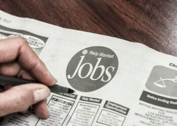 معهد تنمية القوى العاملة في ميشيغان يقدم العديد من البرامج لتوفير الوظائف والحد من نقص العمالة