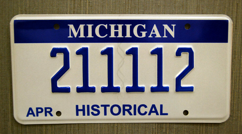 الإعلان عن رخص قيادة جديدة بالإضافة إلى عودة لوحات ترخيص “Water Wonderland” في ميشيغان