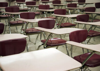 تسريح 39 موظف في مدرسة Wayne-Westland School District بعد اكتشاف عجز كبير في الميزانية