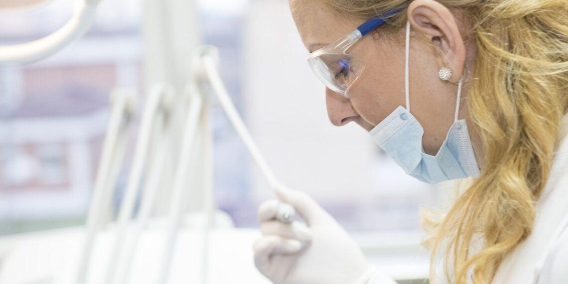 تقرير: انخفاض ملحوظ في رضا الأمريكيين عن نظام الرعاية الصحية في البلاد