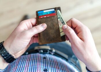 زيادة الحد الأدنى للأجور في ميشيغان في عام 2024