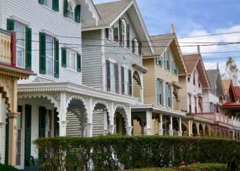 دراسة: العمر الذي يستطيع فيه سكان الولايات المتحدة امتلاك منزل آخذ في الارتفاع