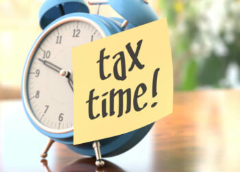 وكالة الإيرادات الأمريكية تحذر من اقتراب الموعد النهائي لتقديم الضرائب في يناير/كانون الثاني