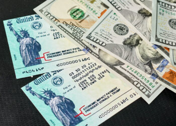 كيفية حصول الأمريكيين على شيكات التحفيز/”stimulus checks” في حال لم يطالبوا بها حتى الآن