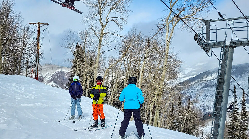 قائمة بالنشاطات الشتوية التي يمكنك القيام بها في ميشيغان هذا الشتاء