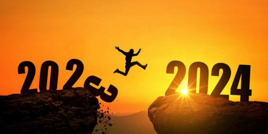 إليك أهم المؤشرات التي تدل على أن عام 2024 هو عام التفاؤل وازدياد الثقة لدى المستهلك الأمريكي