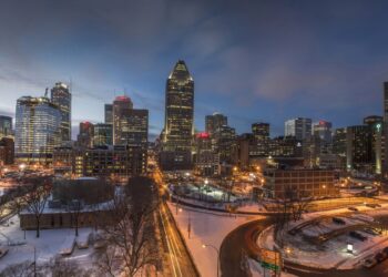 قائمة بالفعاليات الشتوية التي يمكنك الاستمتاع بها في ديترويت خلال نهاية هذا الأسبوع