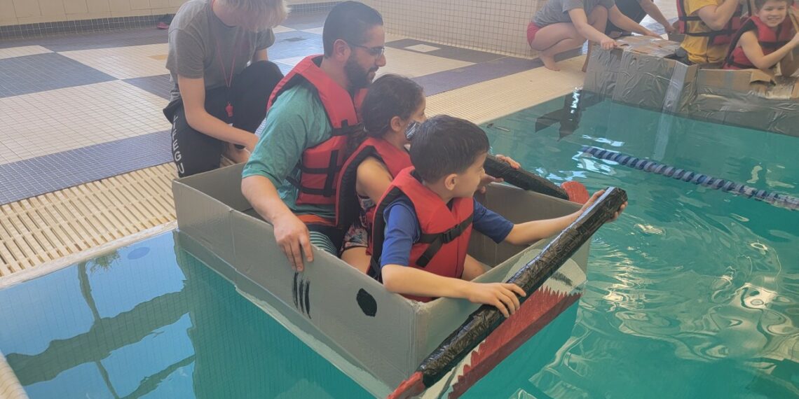 مدينة Dearborn تستضيف سباق القوارب الورقية في 17 فبراير/ شباط عام 2024