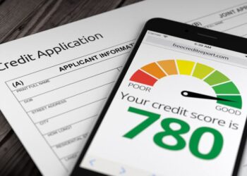 هل يجب أن تهتم بدرجة الائتمان الخاصة بشريكك؟