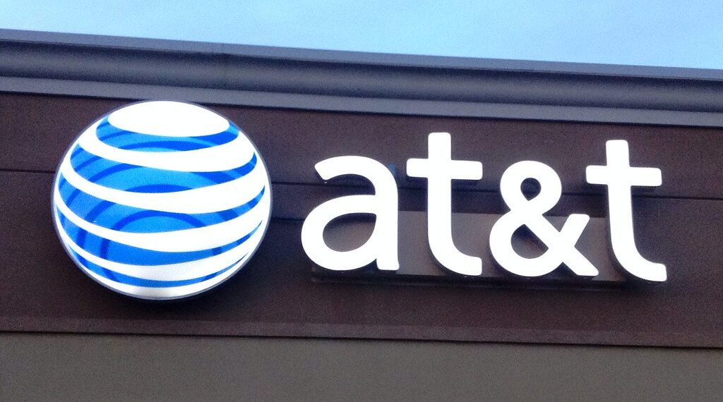 آلاف الانقطاعات في خدمة AT&T في جميع أنحاء الولايات المتحدة