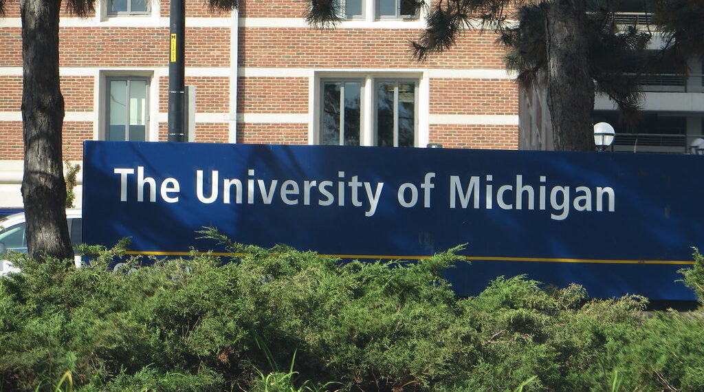 تفاصيل منحة “Michigan Achievement” التي تُمكّنك من الحصول على تعليم مجاني في جامعات ميشيغان