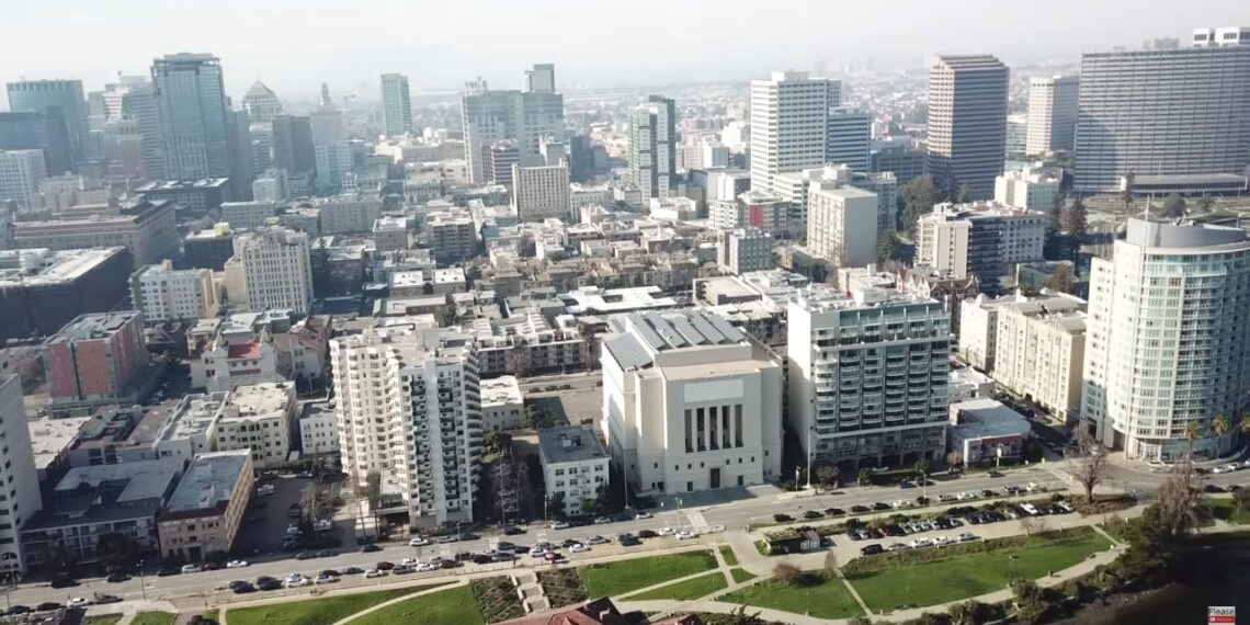 وظائف صيفية للشباب وطلاب الجامعات في مقاطعة Oakland