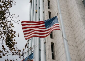 استطلاع رأي: الهجرة أصبحت مصدر قلق كبير للأمريكيين