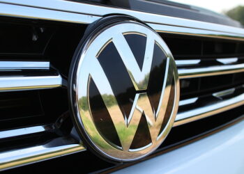 استدعاء 261 ألف من سيارات Volkswagen لإصلاح مشكلة في مضخة الوقود