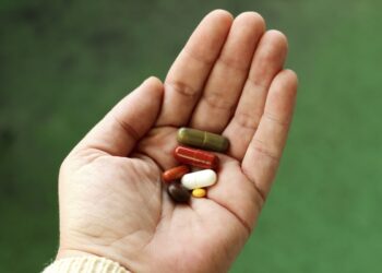 إدارة الغذاء والدواء الأمريكية تحذر من بعض منتجات تخفيف الآلام الموضعية التي لا تستلزم وصفة طبية