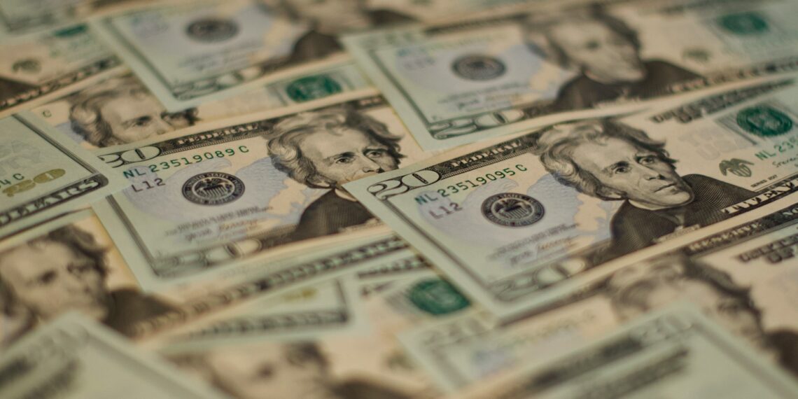 حصول هذه الفئة من العمال الأمريكيين على راتب إضافي خلال شهر مارس/آذار