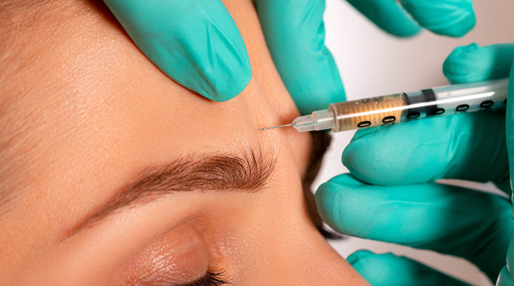 الصحة الأمريكية توثق الحالات الأولى للإصابة بفيروس نقص المناعة عن طريق الإبر التجميلية