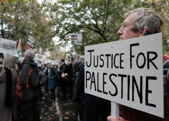 لجنة القدس في ديترويت: هتافات “الموت لأمريكا” في المسيرة التي نُظمت في المدينة كانت غير مشروعة