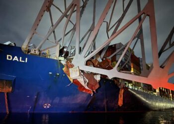 مكتب التحقيقات (FBI) يجري تحقيقاً جنائياً في حادثة انهيار جسر Francis Scott Key في مقاطعة Baltimore