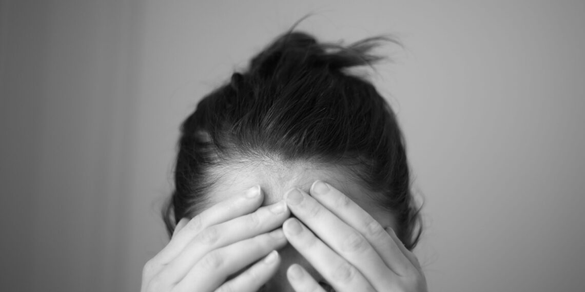 استطلاع رأي: غالبية جيل الشباب لا يشعرون بالاستقرار المالي و النفسي