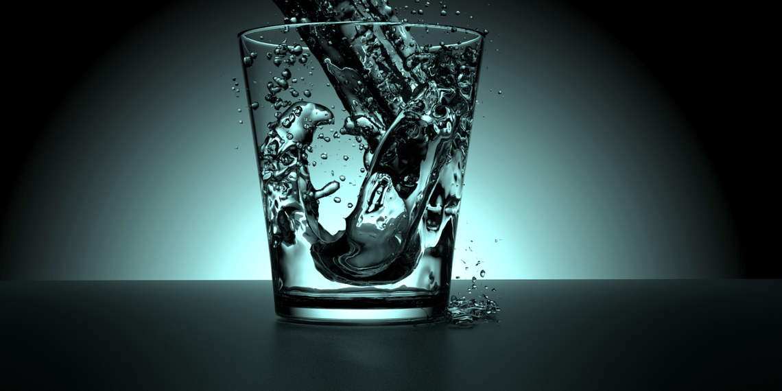 الحكومة الأمريكية تعلن عن حدود جديدة لاختبار PFAS في مياه الشرب