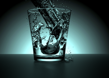 الحكومة الأمريكية تعلن عن حدود جديدة لاختبار PFAS في مياه الشرب