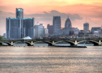 ديترويت تشهد نمواً نسبياً في عدد السكان لأول مرة منذ الخمسينيات