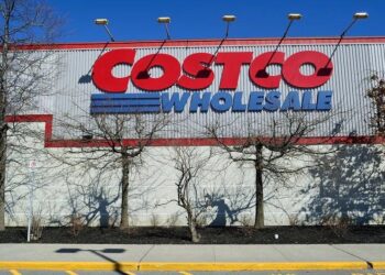 أسعار العناصر الشائعة لدى Costco تشهد قفزات غير متوقعة في التكلفة