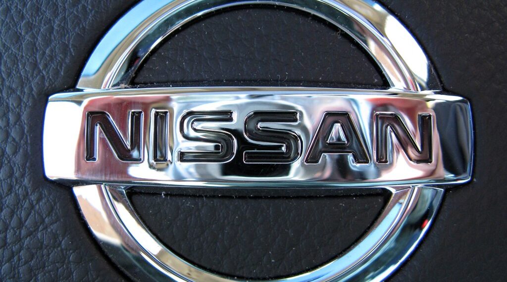 نيسان تُحذّر مالكي هذه الطرازات من احتمال انفجار وسادات الهواء