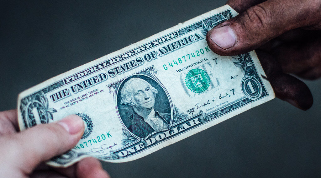 الحكومة الأمريكية تعلن عن قواعد جديدة تستهدف توسيع نطاق الأهلية لبرنامج دخل الضمان الإضافي